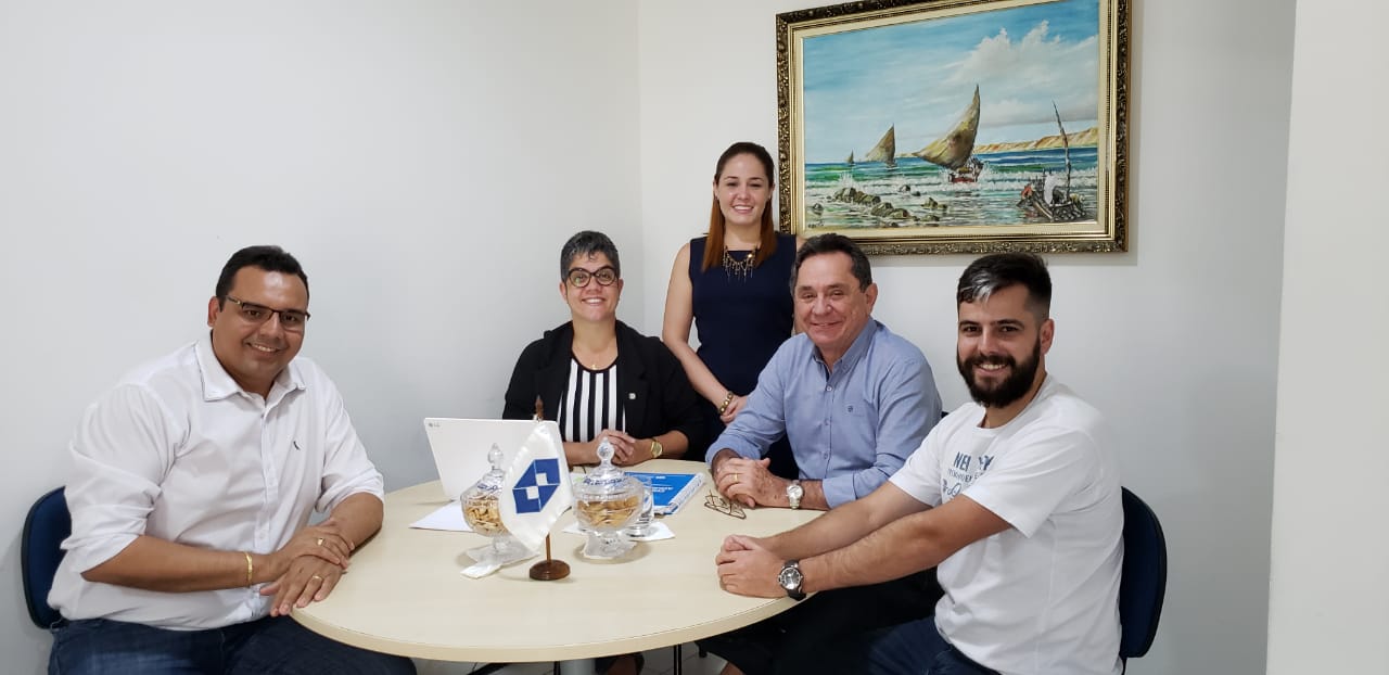 CRA-CE recebe membros do CFA